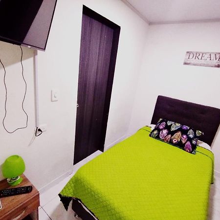 Aloha Hostel Bogotá Kültér fotó